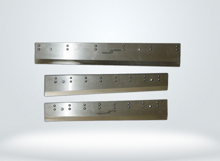 刀口鑲鋼(gang)刀