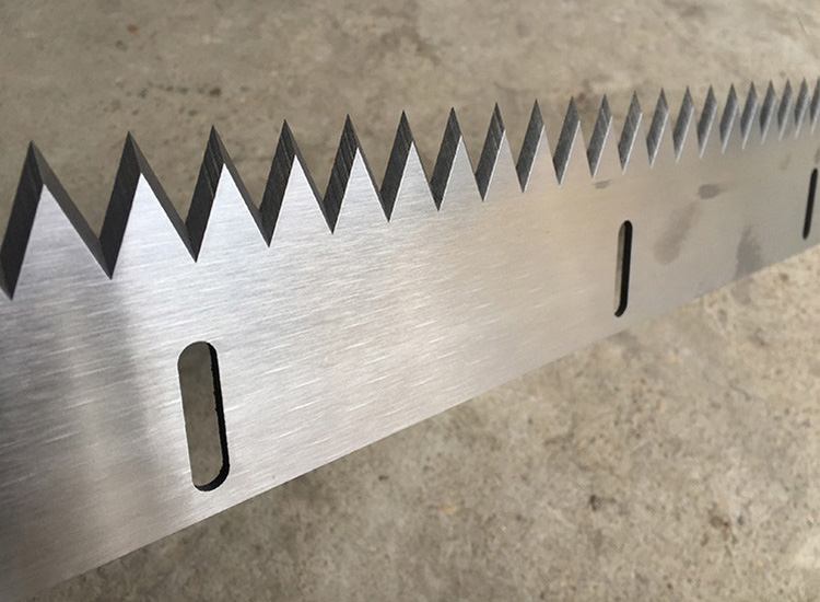 鋸齒(chi)刀片