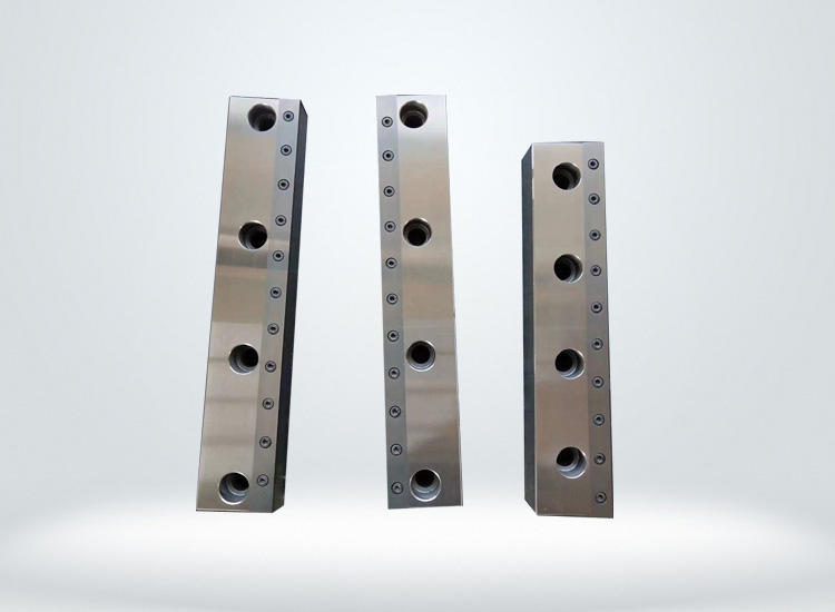 剪闆機刀片(pian)